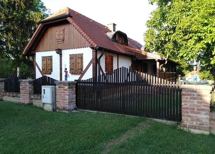 Umjetnicka Etno Kuca Luka